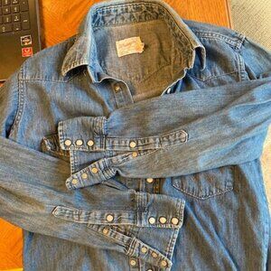 VTG Wrangler 70’s Men's Western Denim Shirt Pearl Snaps Extra Long Tails 15x33